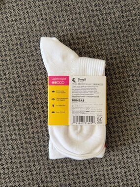 Bombas NWT small Susan Alexandra White Athletic Ankle Socks